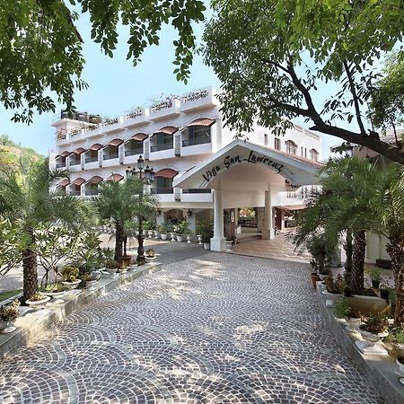 Villa San Lawrenz Lonavala Exterior photo